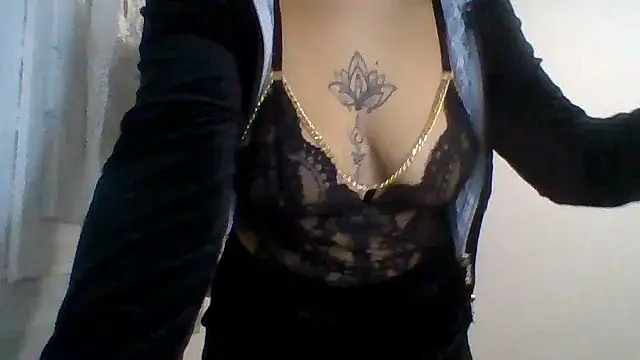 Violetta2022's Webcam Show