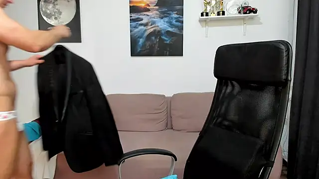 BrutusK08's Live XXX Chat