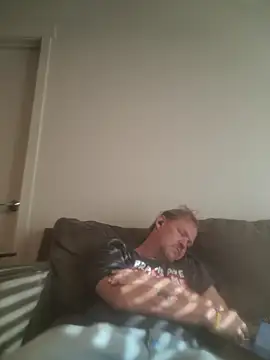 Show modela yourMasterisBored na web-kameri