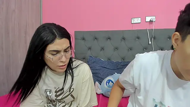 ariloe_quintero 라이브 XXX 채팅