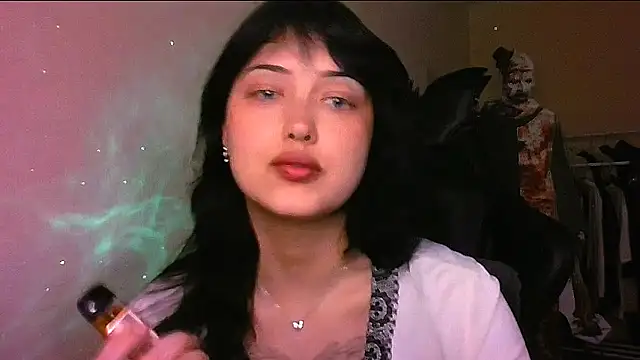 Chat XXX en directo de Katarina_Fox_