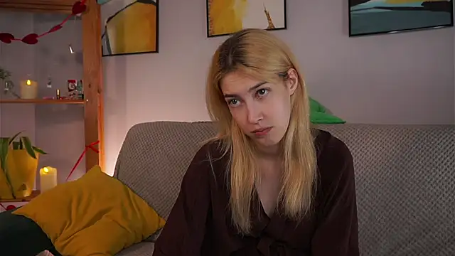 AngelicRice Adlı Modelin Canlı XXX Sohbeti