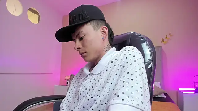 Nascary_FoxのライブXXXチャット