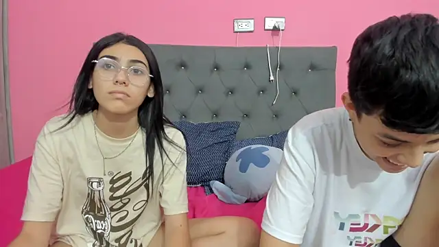 ariloe_quinteroのライブXXXチャット