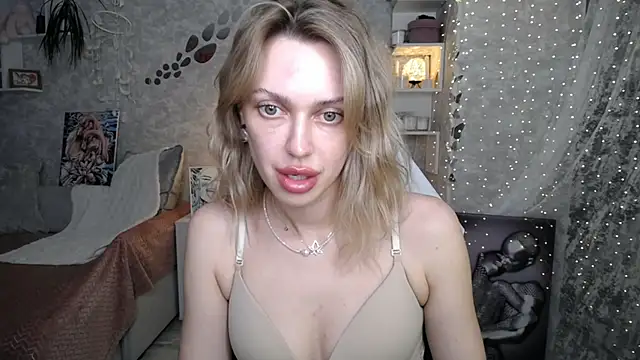 NickyAdamidi Live XXX-chat