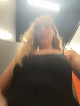 Chat XXX en directo de SashaCatt