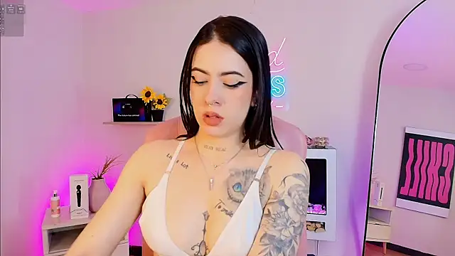 Alice_Vixen: онлайн-секс-чат