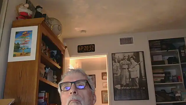 drawde34 élő XXX-chatje