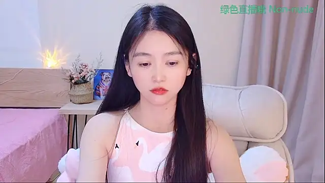 Coco-Sweetie Adlı Modelin Canlı XXX Sohbeti