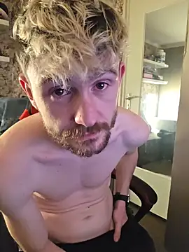 Dejvvvv95 Adlı Modelin Web Kamerası Şovu