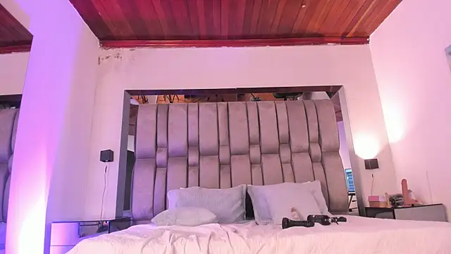 Онлайн чат XXX NikkySmiith