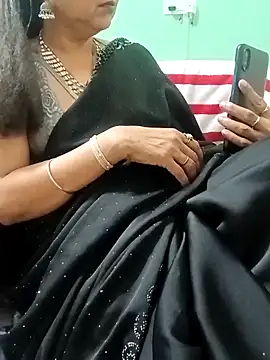 แชท XXX สดของ Shanu_Shah