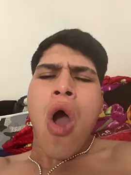 Chat +18 de MaxxxSteil ao vivo