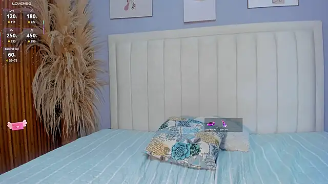 Anthonella_Lux Show in webcam