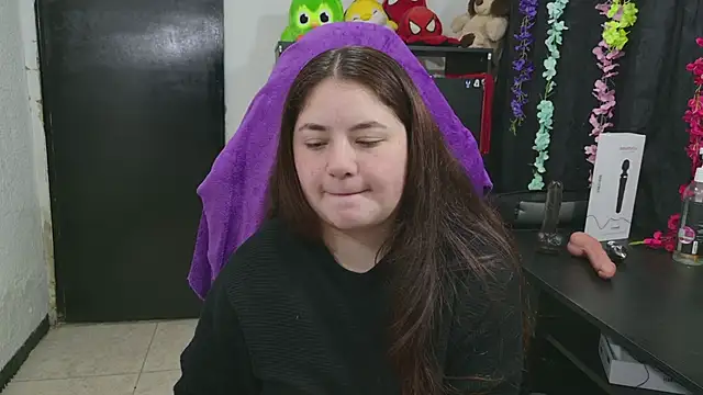 Chat +18 de ann_bronw ao vivo