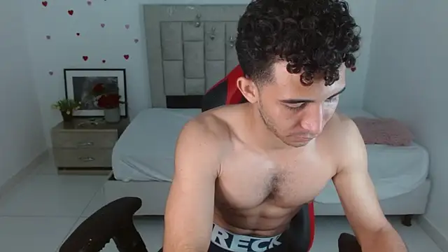 Caius_fox's Live XXX Chat