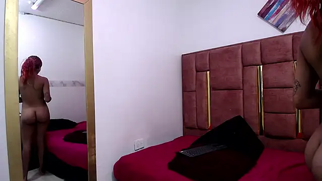 CHLOESHOW's Live XXX Chat