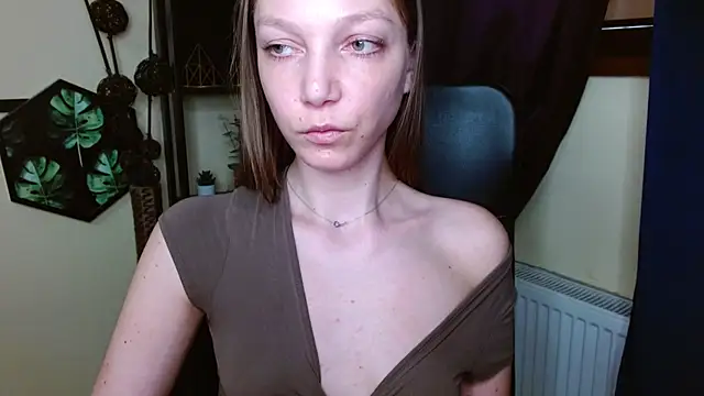 EmillyPlay's Live XXX Chat