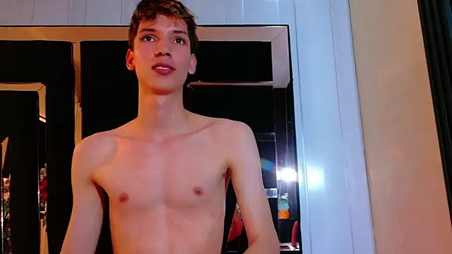 Stefany_PiInk Chat XXX live