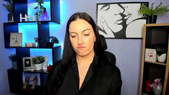 FUN_AMI Adlı Modelin Canlı XXX Sohbeti