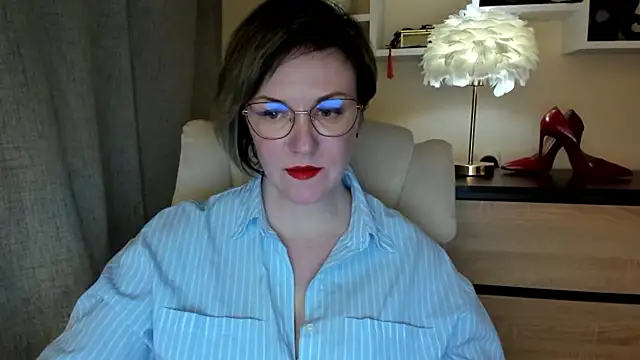 feliziaDesire: онлайн-секс-чат