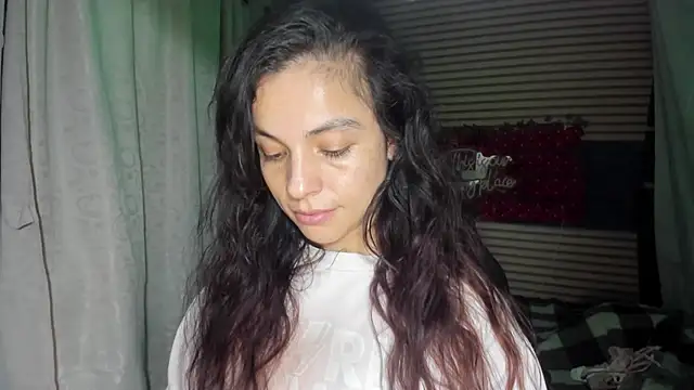 rosse_2504: онлайн-секс-чат