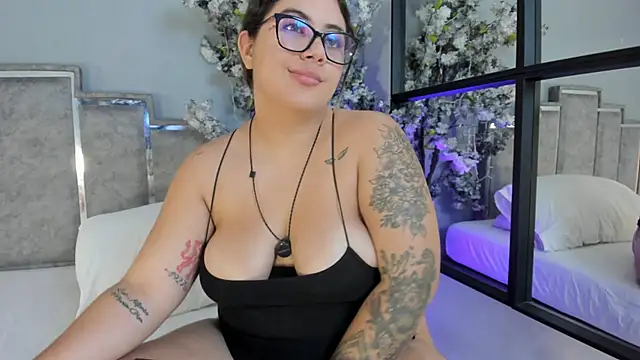 Kathyharriiss Chat XXX live