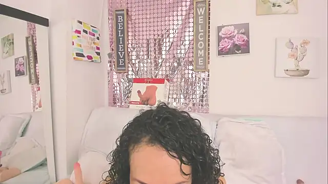 Czat XXX na żywo – AnaDalila_Latina