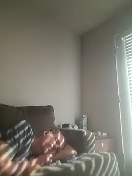 yourMasterisBored live XXX chat