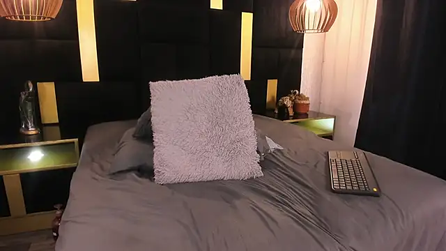 Lucio__Fox: онлайн-секс-чат