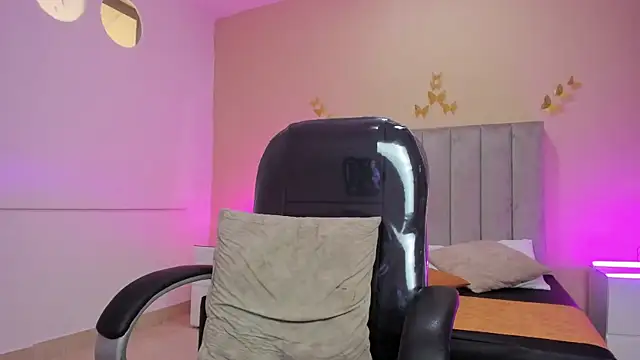 Nascary_Fox webkamerás műsora