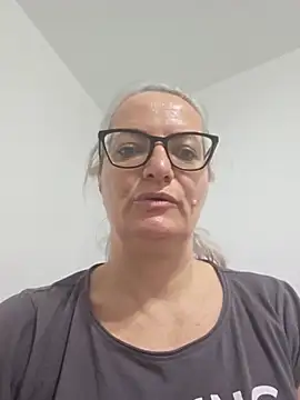 LadyTouch's Live XXX Chat