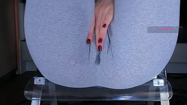 Czat XXX na żywo – Cameltoe_squirt_inPants