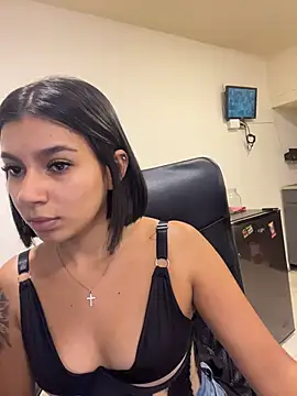 Chatroom XXX en direct de AlyssaRay