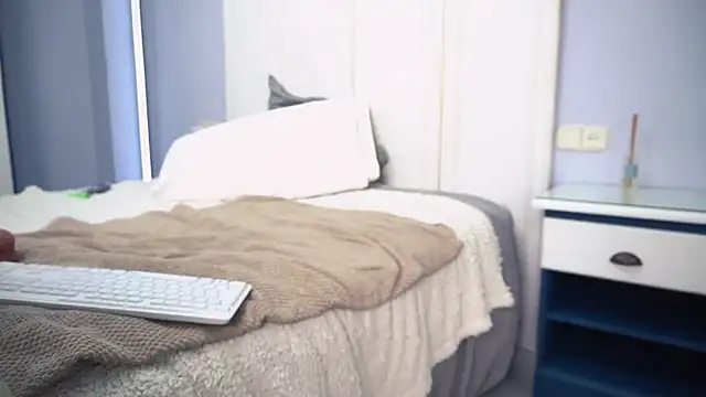 Онлайн чат XXX new_dee