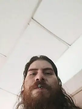 แชท XXX สดของ 420_redbeard