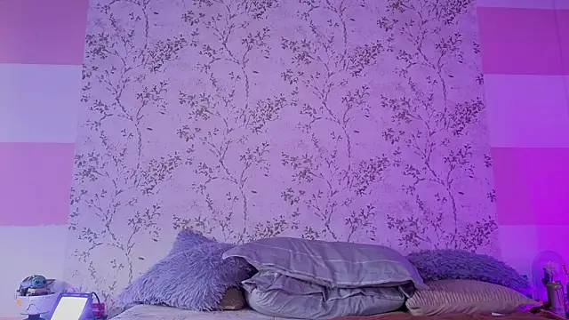 Czat XXX na żywo – Charlotte__Miller