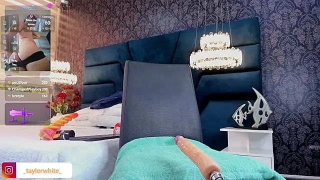 عرض كام TaylerWhite