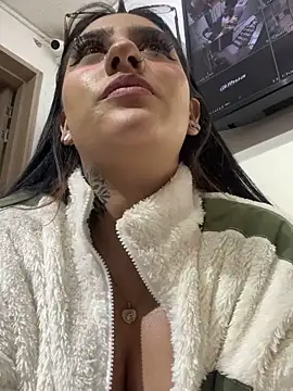 Yaramooun's Live XXX Chat