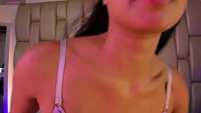 ZoeBarlove's Live XXX Chat