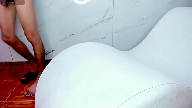 AmazingOrgasm 现场XXX聊天