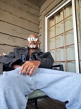 sinnernoir 即時 XXX 聊天