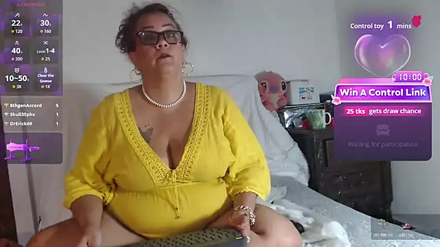 Chat +18 de BiirdyDavis ao vivo