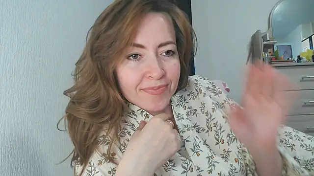 XXX chat uživo modela NicoleEunice87