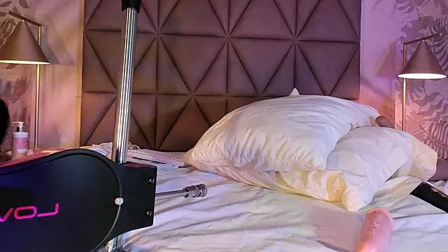 LIAH_IZUMI's Live XXX Chat