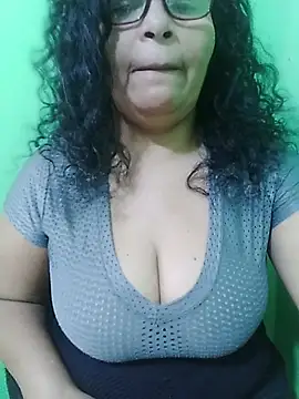 Amarantha25's Live XXX Chat