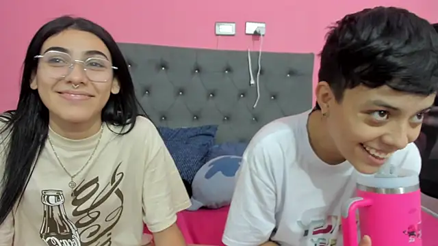 แชท XXX สดของ ariloe_quintero