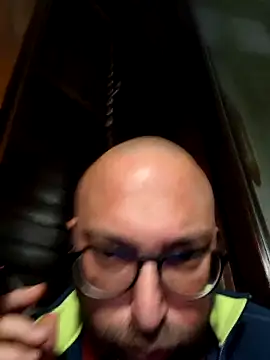 cetriolino 在線直播表演