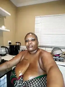 queenbusty Adlı Modelin Web Kamerası Şovu