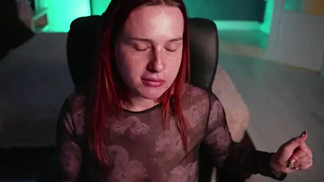 LisaElfy 即時 XXX 聊天